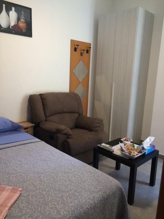 La Casa Bianca Apartment Роцано Екстериор снимка